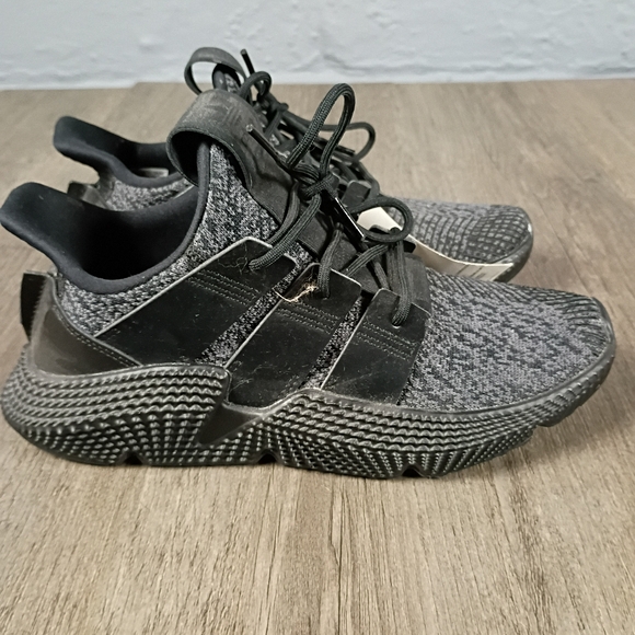 Adidas Prophere Black and Gray Size 7 New With Tags - Picture 8 of 10